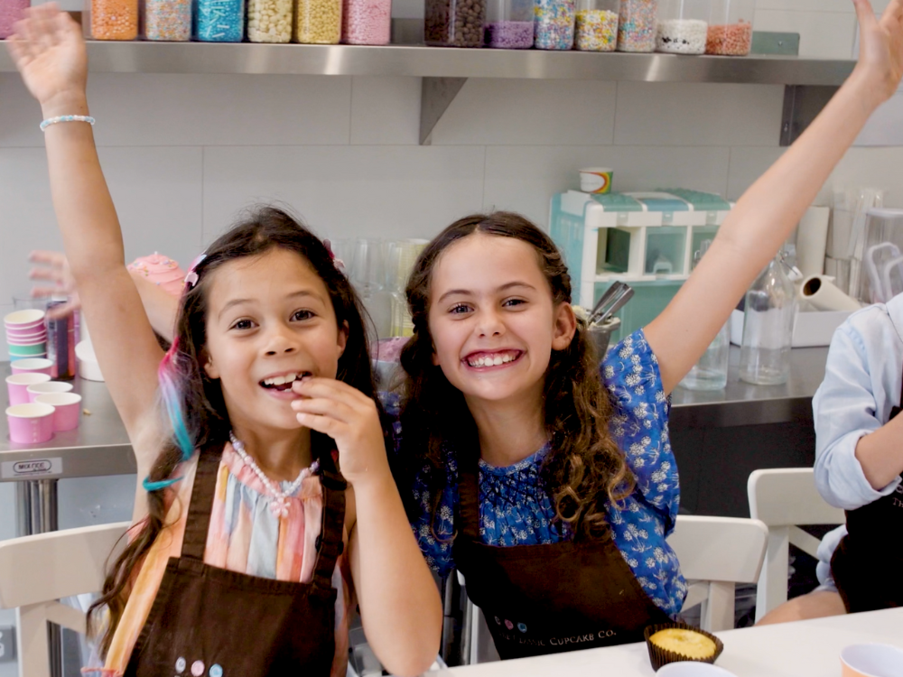 Kids' Holiday 4 Hour Baking and Cupcakes Workshop