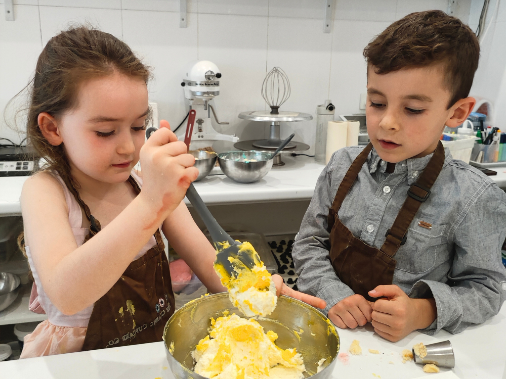 Kids' Holiday Class - Cupcake Baking & Decorating Class 3 hours