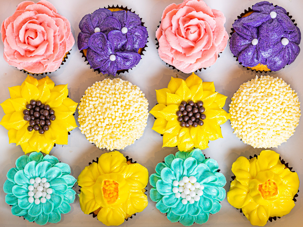 Buttercream Flower Cupcakes Class